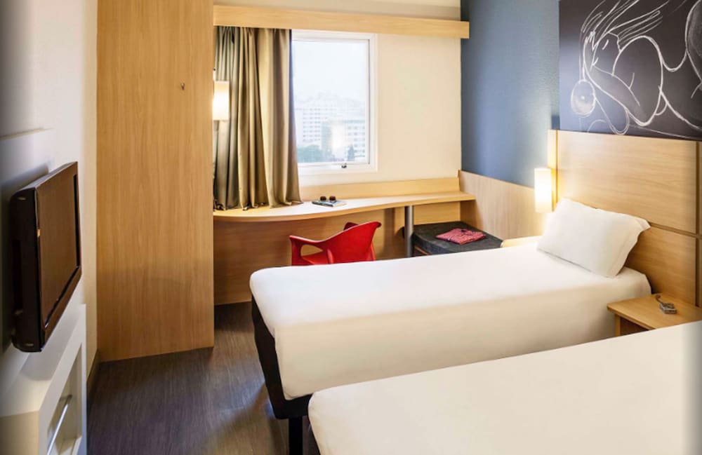 Standard Room, 2 Twin Beds photo 1