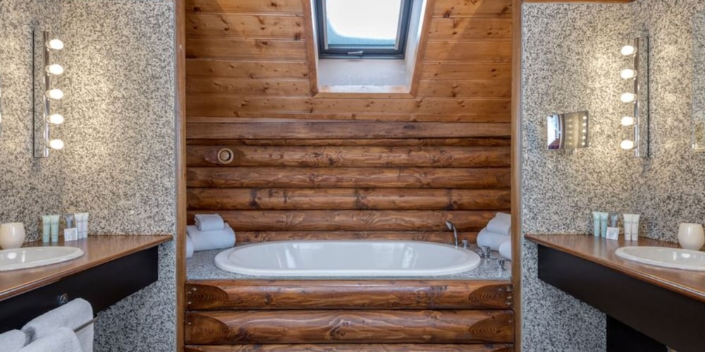Cabin (Lodge)