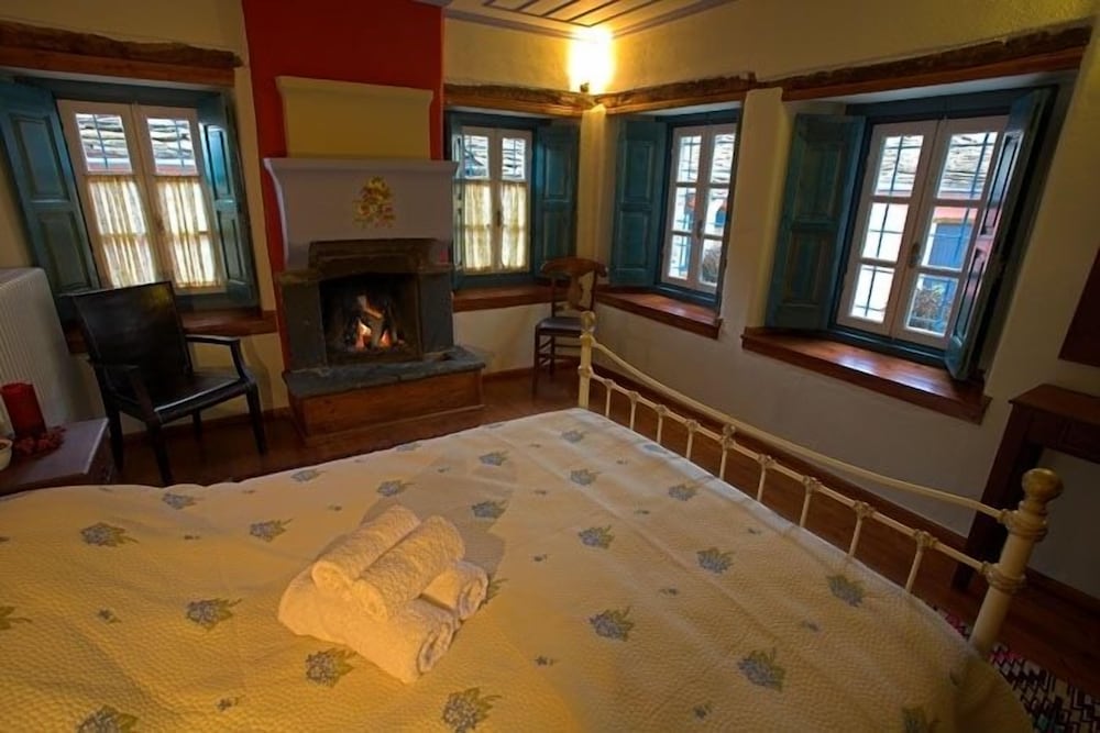 Superior Room, Fireplace photo 3