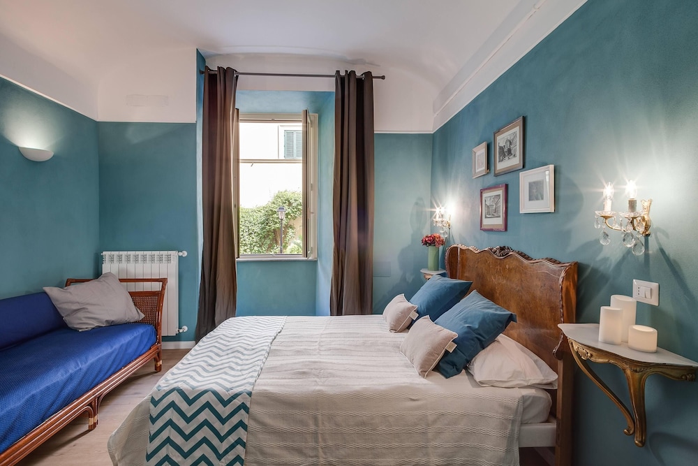 Deluxe Triple Room photo 1