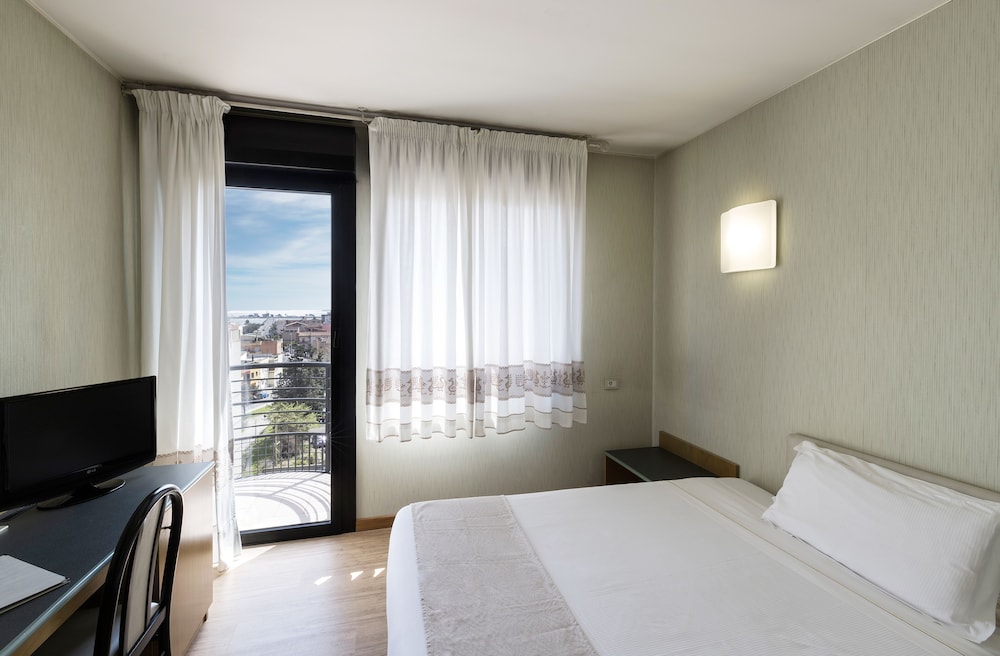 Standard Room, 1 Twin Bed - Photo 2