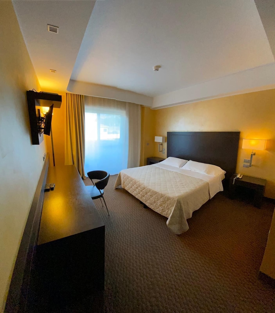 Comfort Double Room Single Use, 1 Double Bed - Photo 1