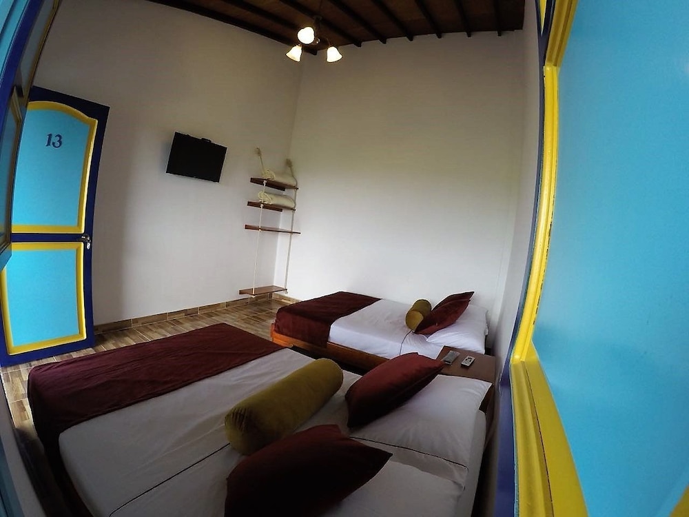 Twin Room, 2 Double Beds photo 2
