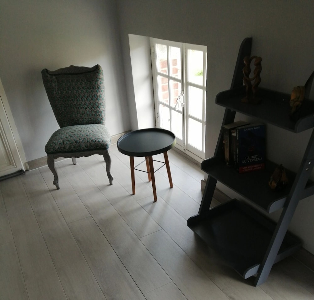 Comfort Room, Garden View