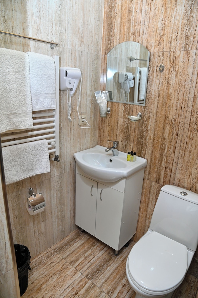 Comfort Room photo 3