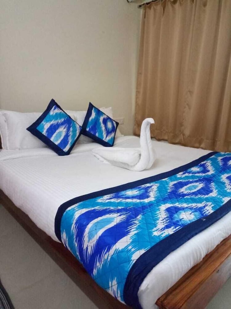 Deluxe Room - Photo 2