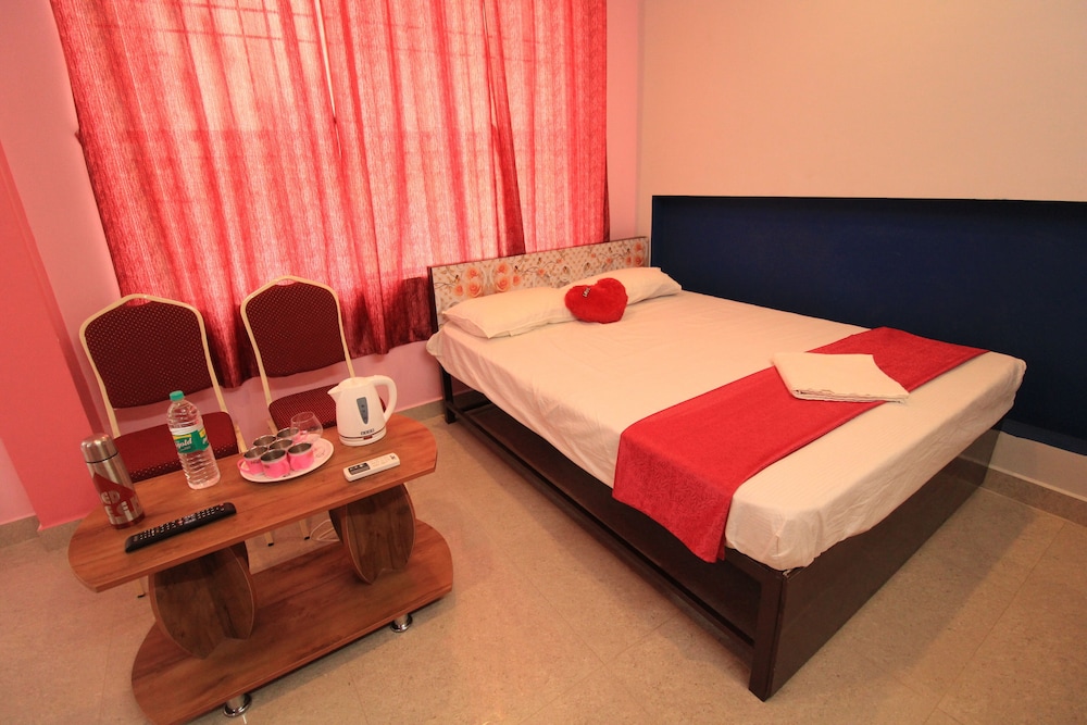 Deluxe Double Room - Photo 1