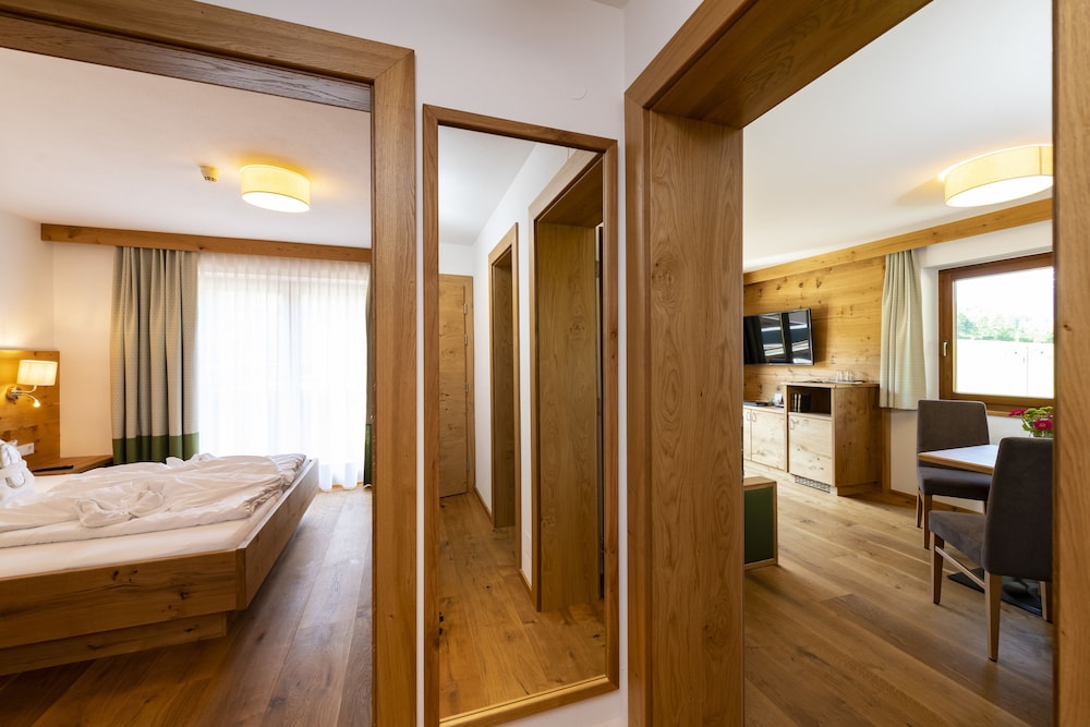 Family Suite, 1 Bedroom, Fireplace, Mountain View (Sonnenschein) photo 2
