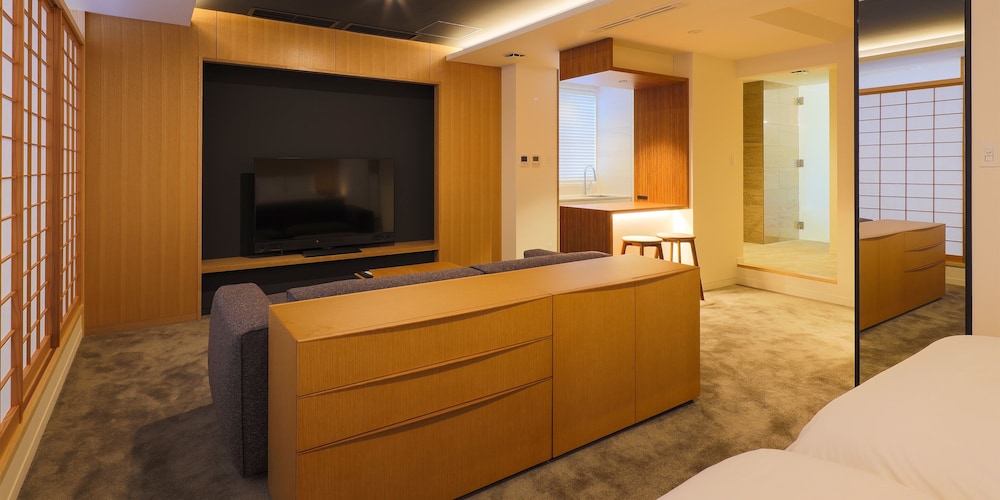 Premium Suite Twin - Photo 7
