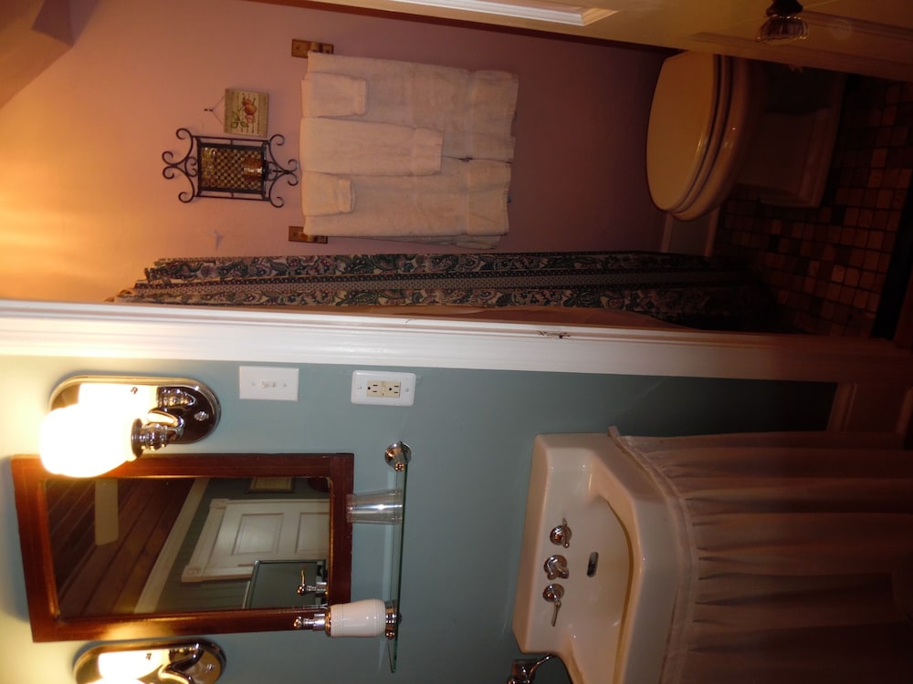 Standard Double Room, Ensuite (Samuel T. Coleridge) photo 3
