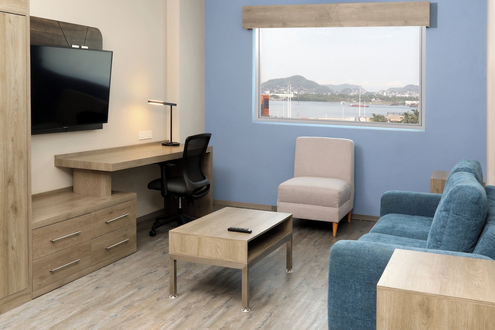 Suite, 1 Bedroom, Harbor View - Photo 1