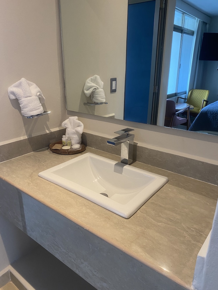 Standard Room - Photo 7