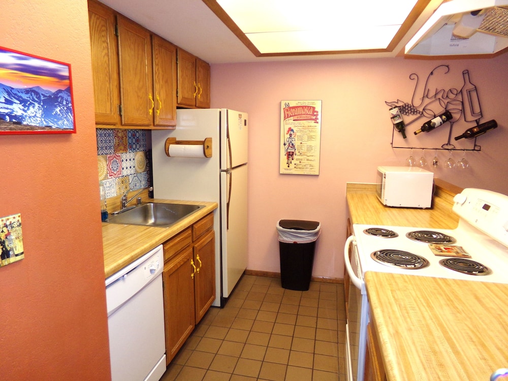 Condo, 1 King Bed (Mountainside 2 Bed 2 Bath MSBD) photo 3