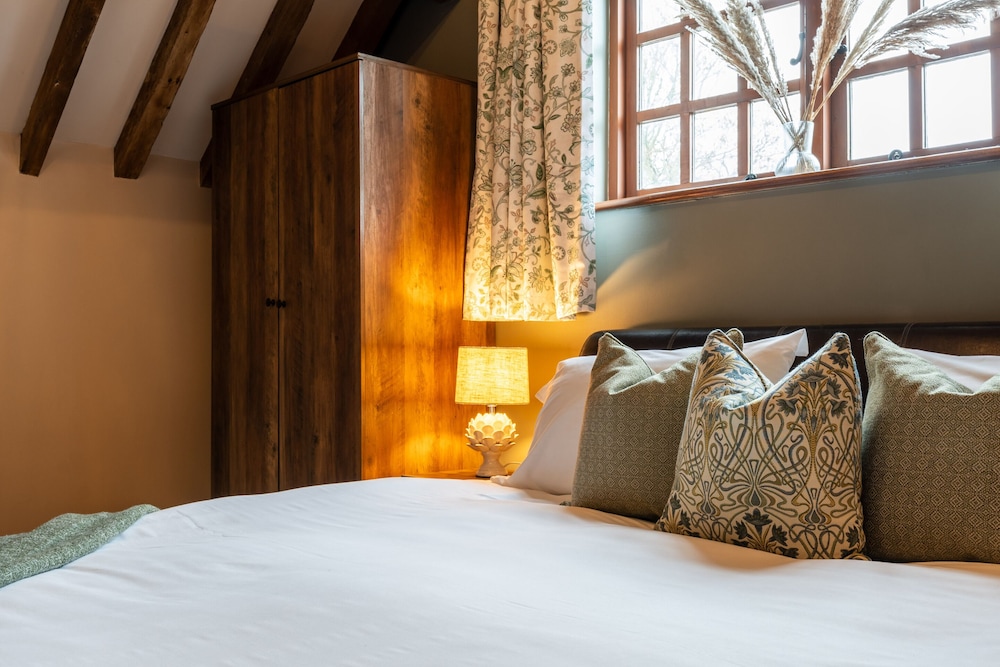 Deluxe Double Room, Ensuite (Room) photo 2