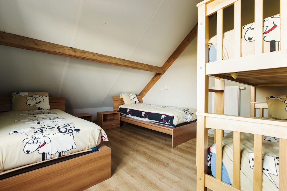 Family Quadruple Room, 2 Bedrooms