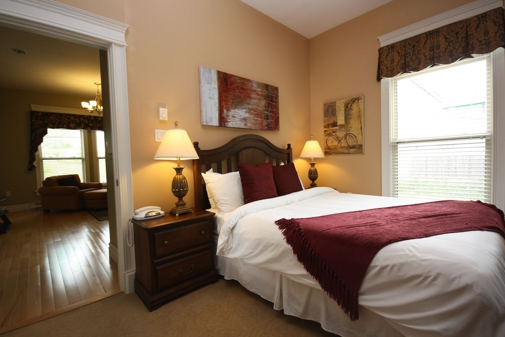 Furnished Apartment (102)