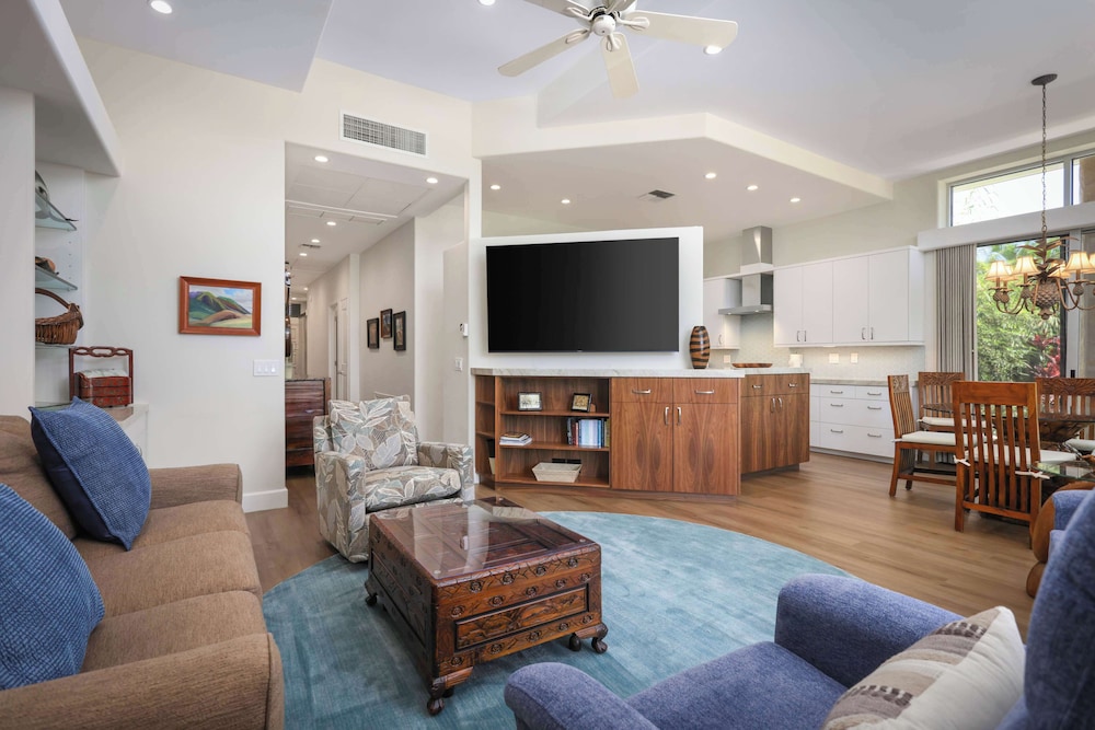 Premium Studio (Oceanside) - Photo 2