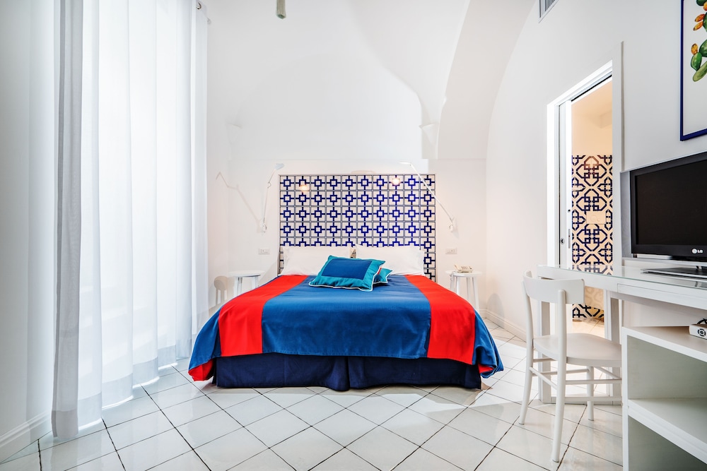 Standard Double or Twin Room - Photo 2