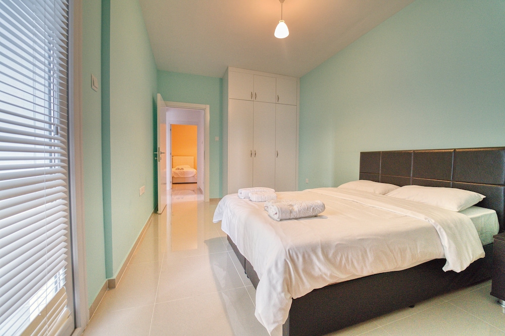 Apartment, 2 Bedrooms - Photo 6