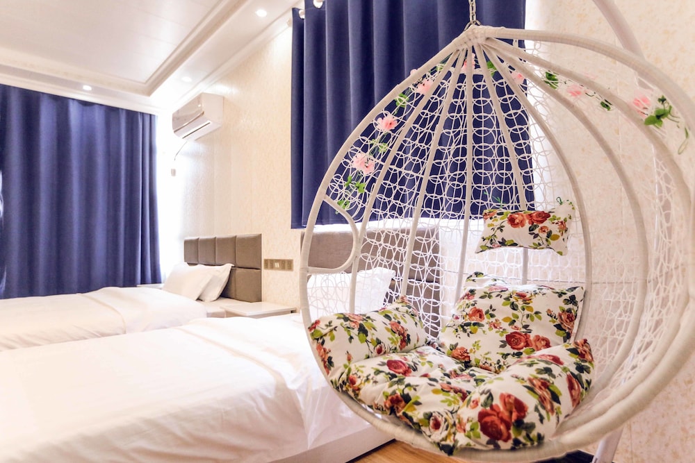 Classic Twin Room, Multiple Beds, Non Smoking photo 2