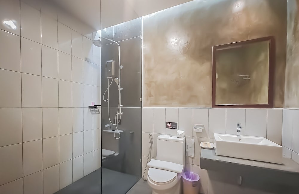 Standard Double or Twin Room - Photo 28