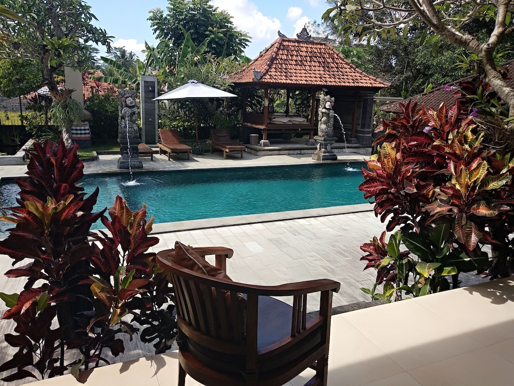 Deluxe Room, Pool View (Lily/ Jepun) photo 2