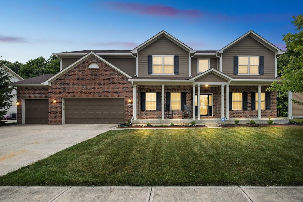 House, 6 Bedrooms photo 3