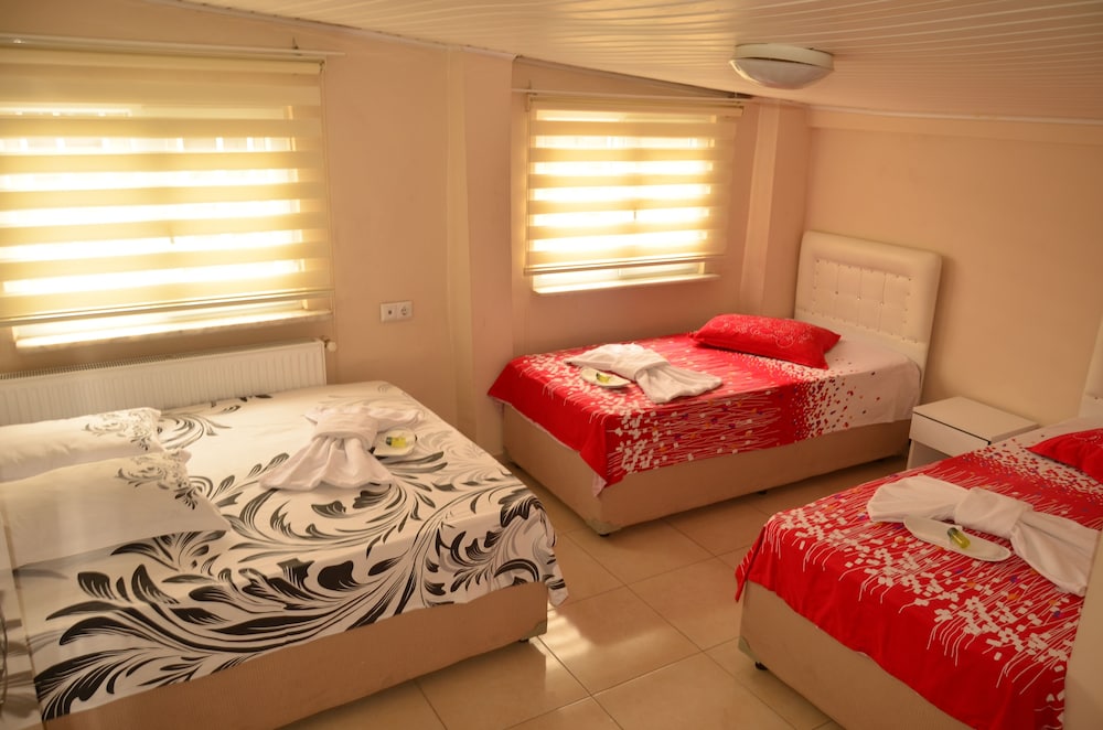 Standard Room photo 2