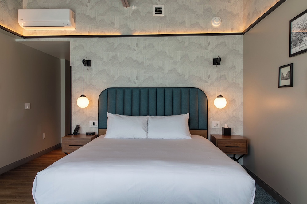 Premium Room - Photo 4
