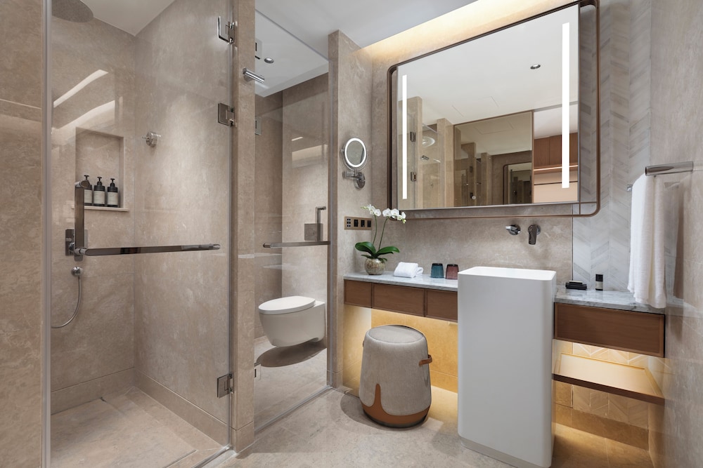 Elite Twin Room, City View photo 3