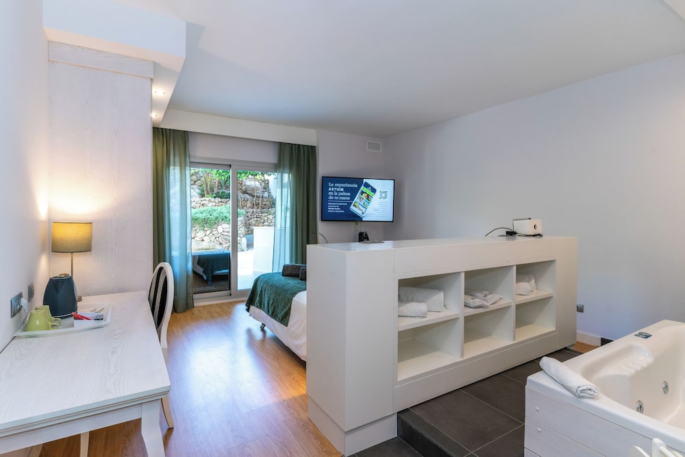 Deluxe Double Room, Hot Tub
