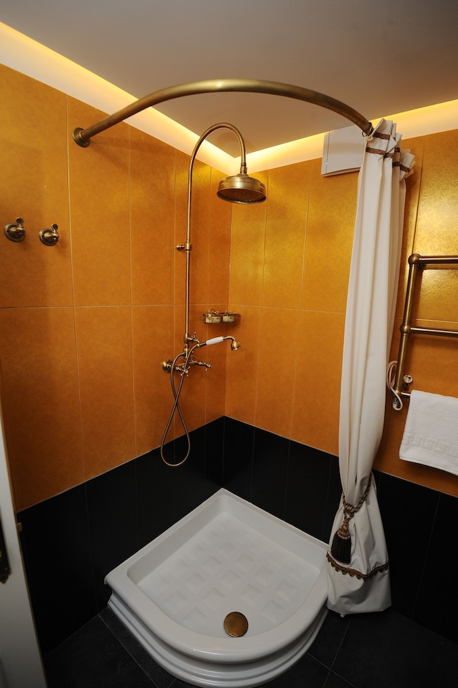 Superior Double Room, Lake View photo 2