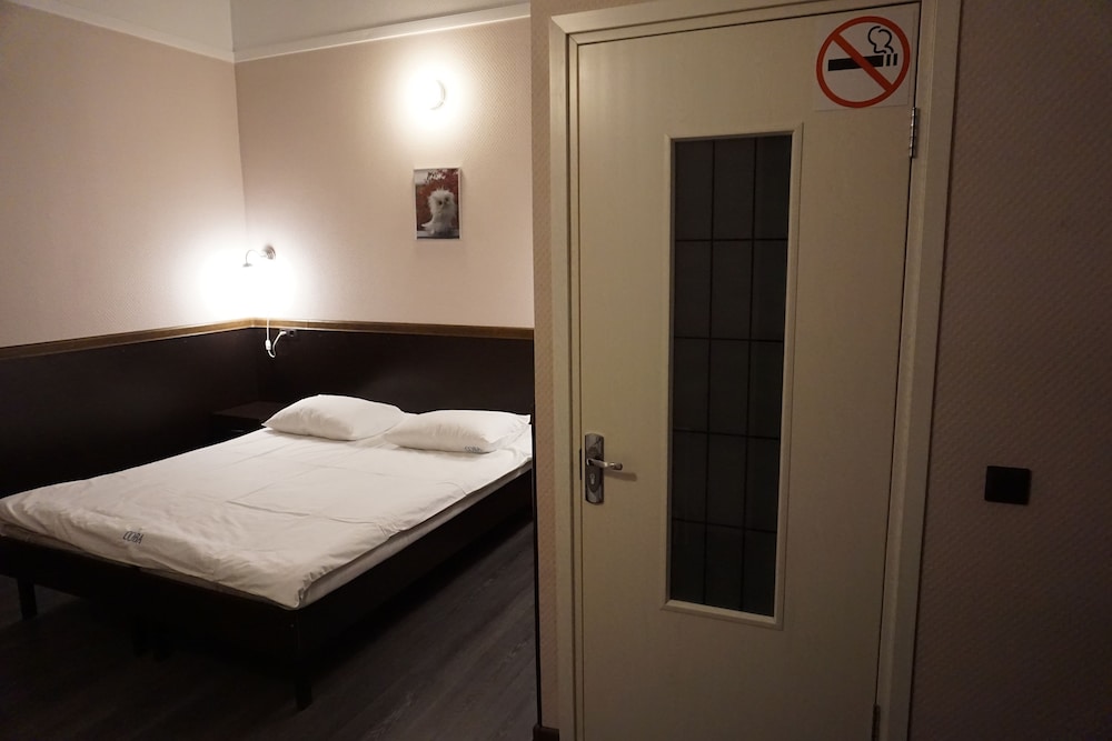 Economy Double Room photo 2
