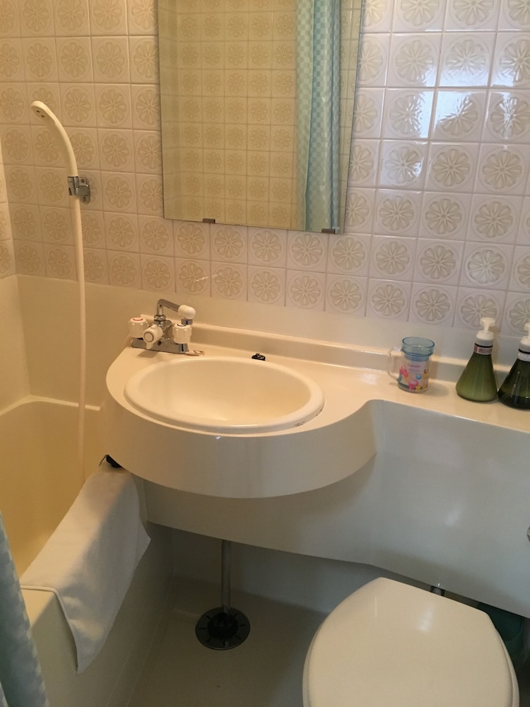 Japanese Single Room (with bath & toilet) photo 3
