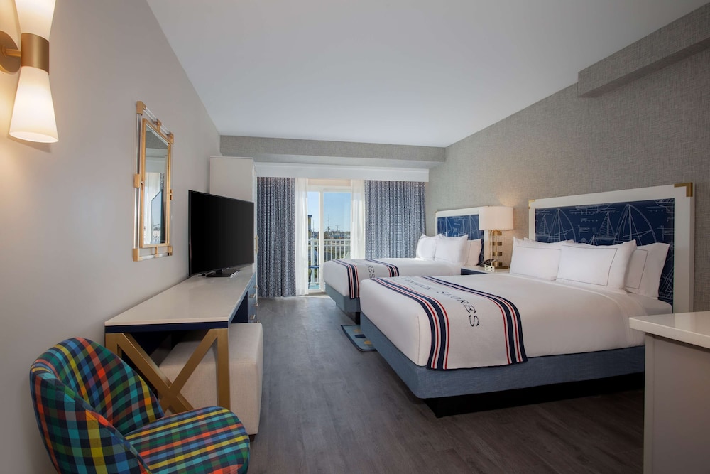 2 Queen Beds Hearing Accessible - Photo 1