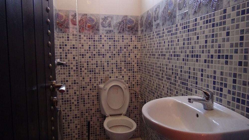 Double Or Twin Room, Private Bathroom photo 2