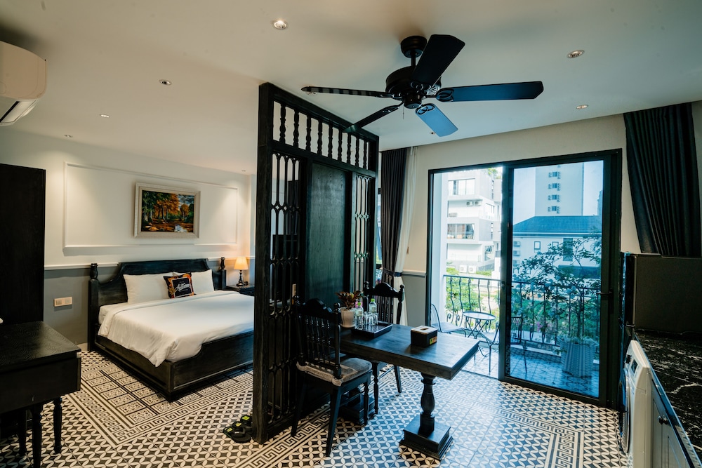 Grand Double Room, 1 King Bed, Bathtub