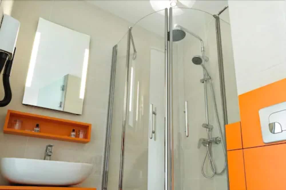 Standard Double Room - Photo 4