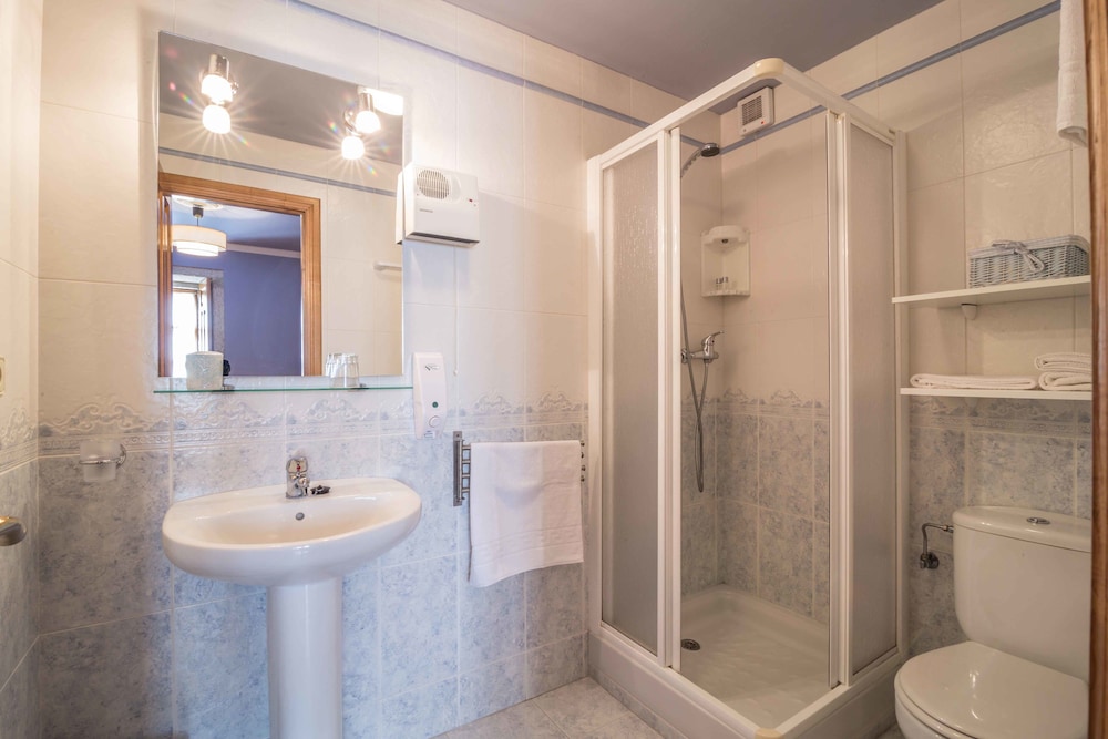 Comfort Double Room, 1 Bedroom, Ensuite, Valley View photo 2