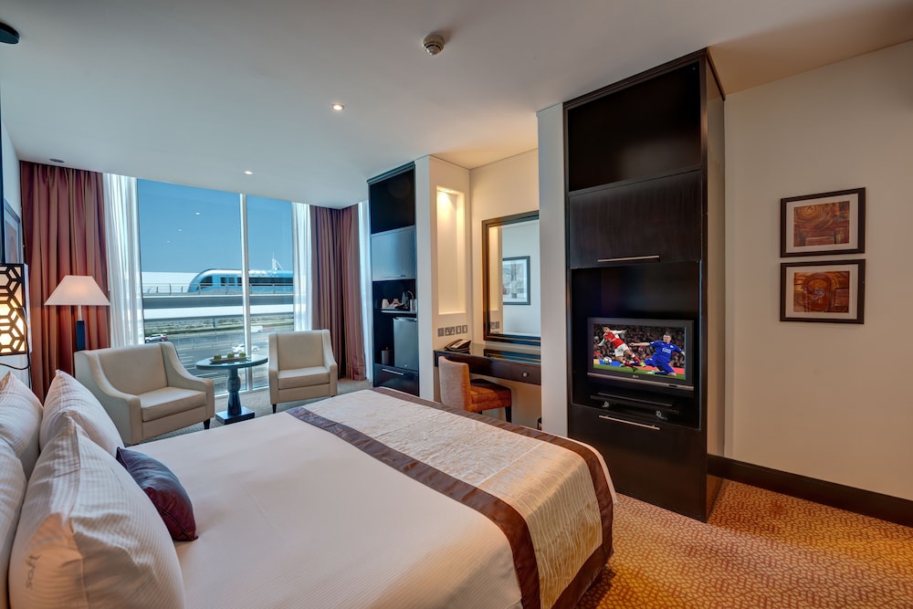 Standard Room, 1 King Bed, City View photo 2