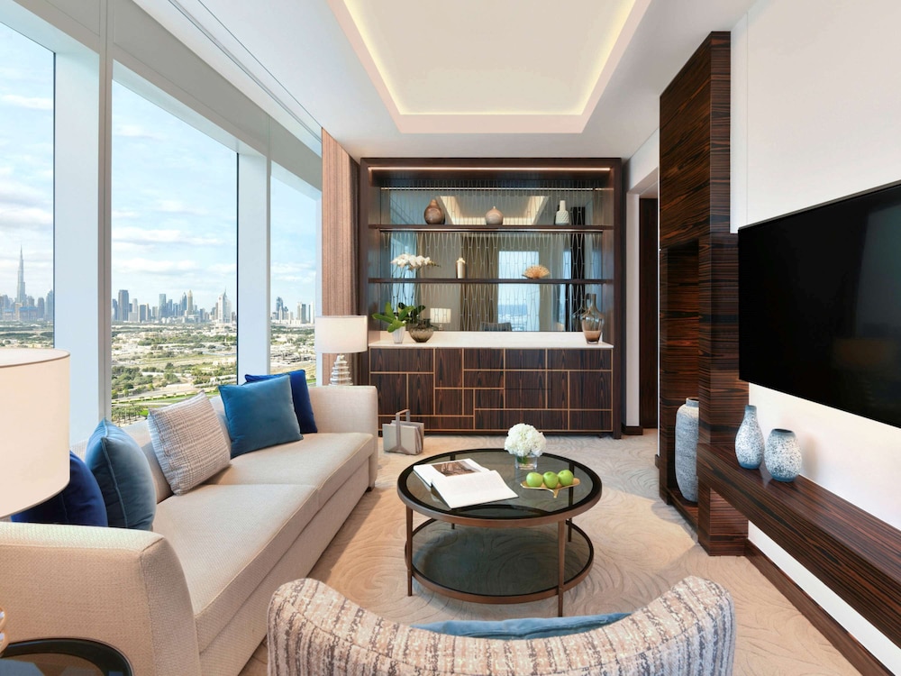 Panoramic King Suite with Club Millésime Access