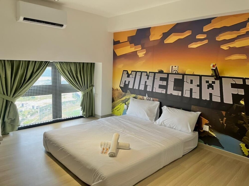 Minecraft Theme Near Legoland - Photo 4