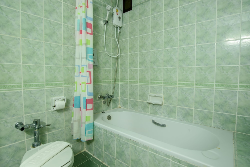 Deluxe Room, Sea View - Photo 6