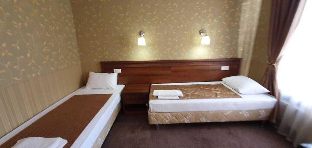 Standard Triple Room, 1 Bedroom photo 3