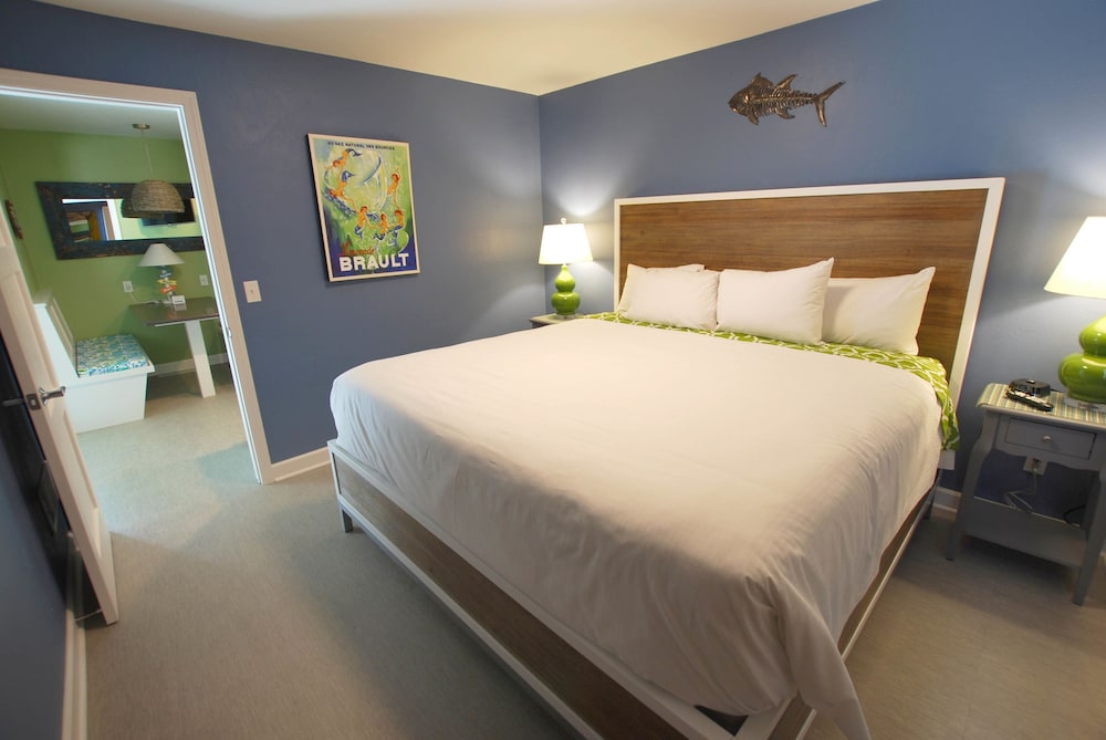 Cedar (Guest House)