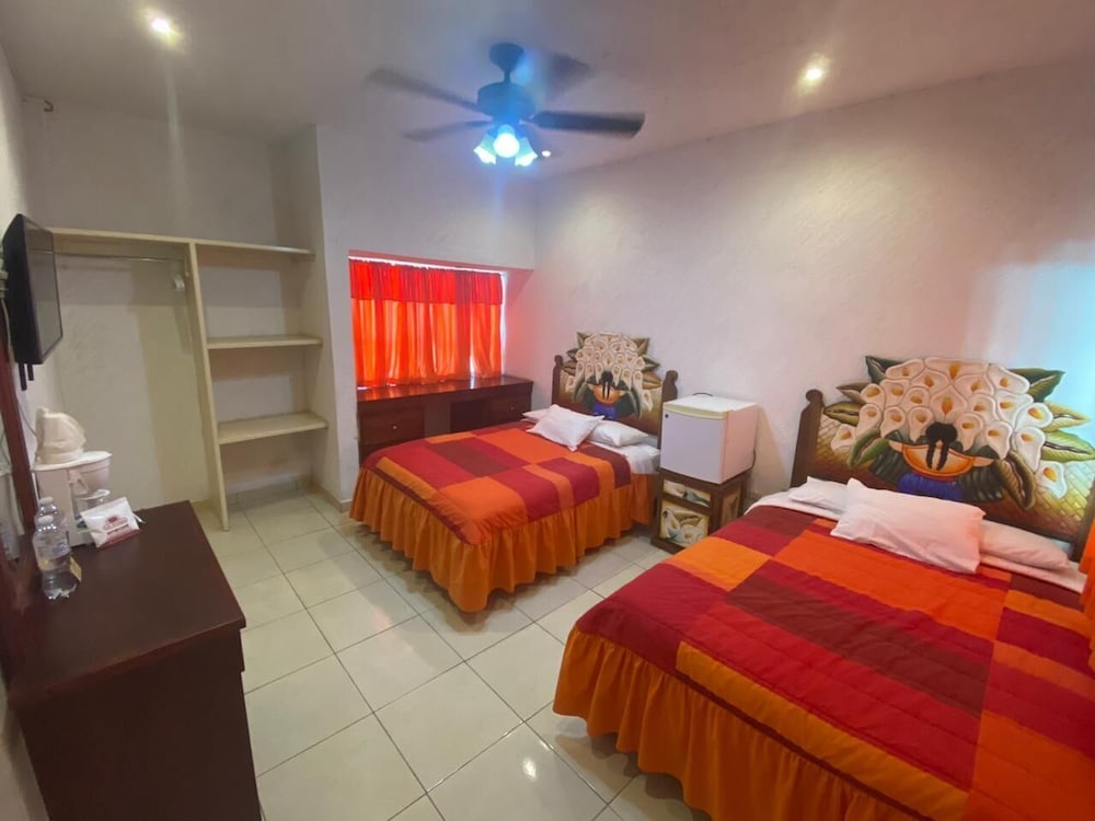 Standard Double Room, 2 Double Beds photo 2
