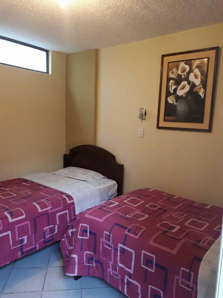 Traditional Twin Room, 2 Twin Beds photo 2