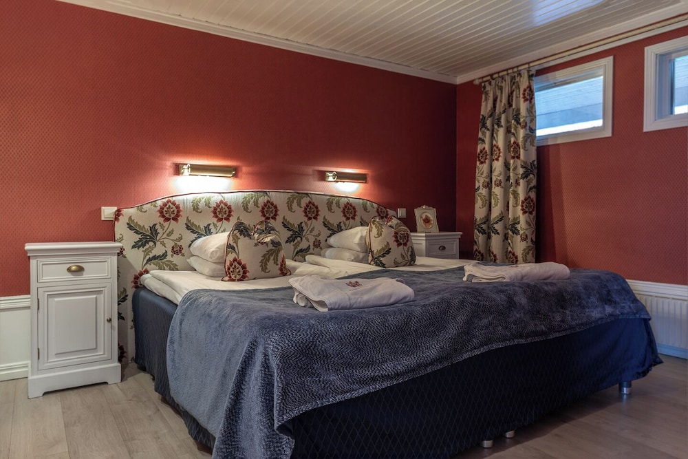Suite in the Castle Garden photo 2
