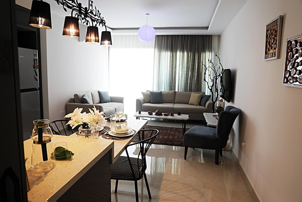 Apartment photo 1