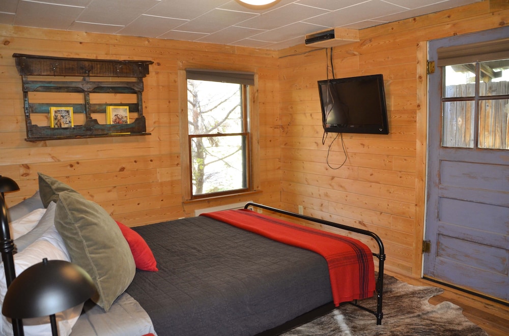 Ponderosa Suite (#1) photo 1
